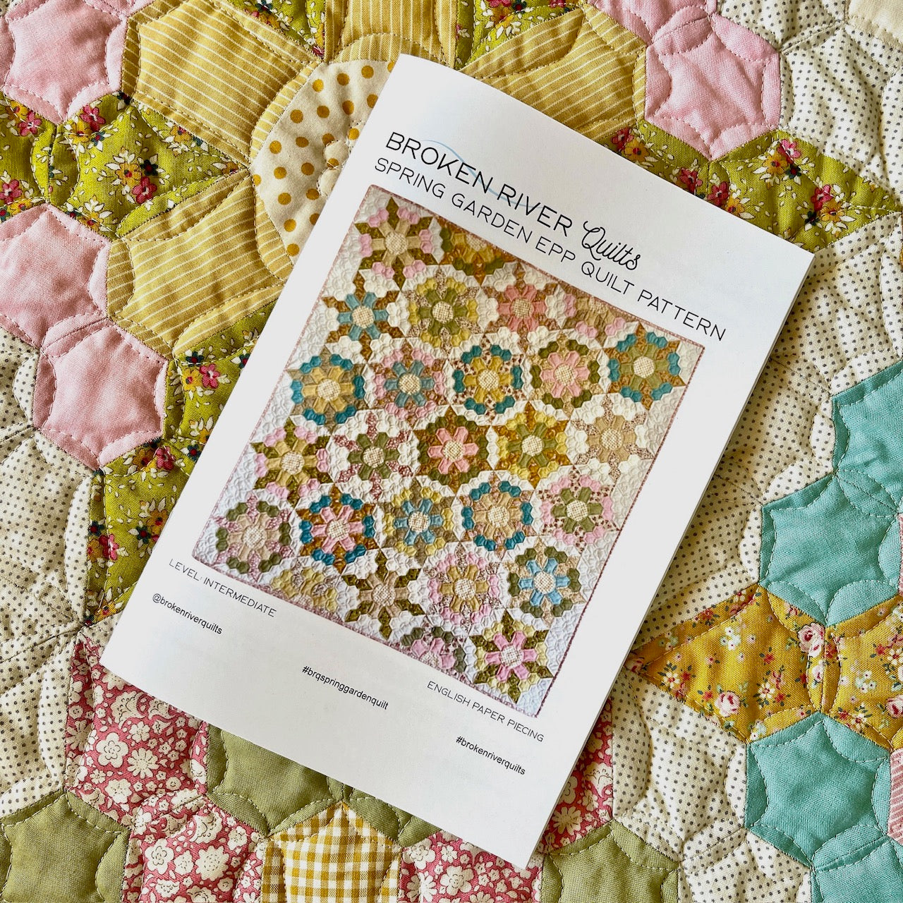 Spring Garden EPP Quilt - Paper Pattern