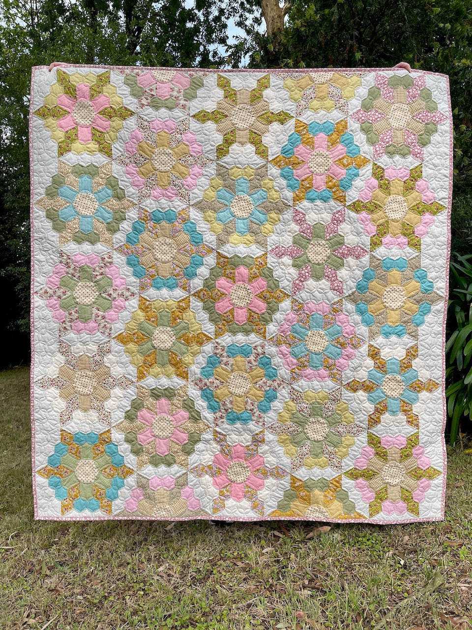 Spring Garden EPP Quilt Bundle